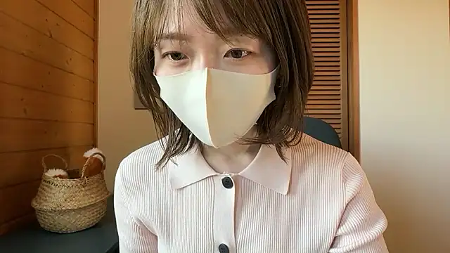 momo_yuipuのウェブカメラショー