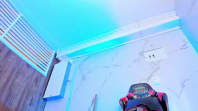 HardenedDad Show in webcam