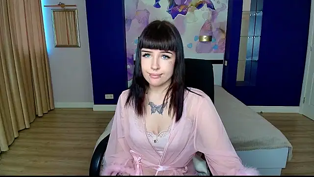 LuxSiren's Live XXX Chat