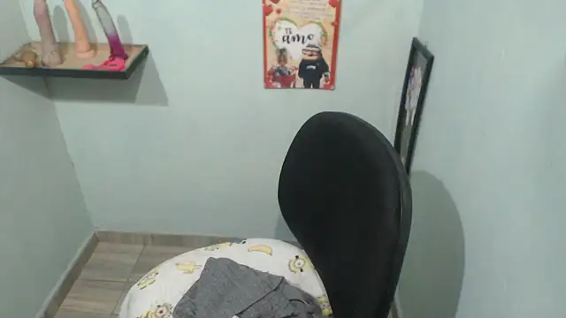 Brenda_bigtitis élő XXX-chatje