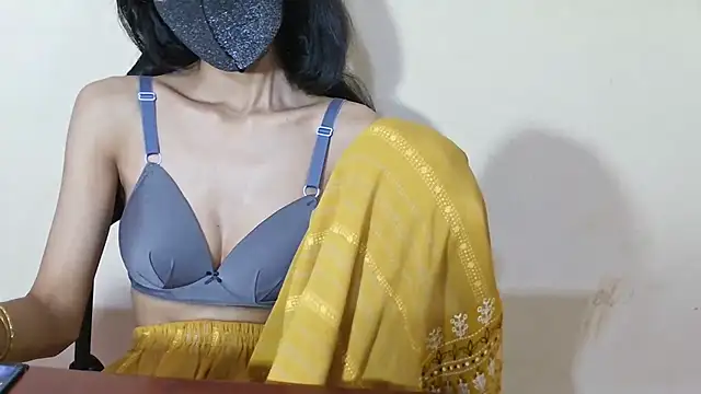 Shiuli_b's Live XXX Chat