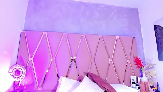 Emily_Black1's Live XXX Chat