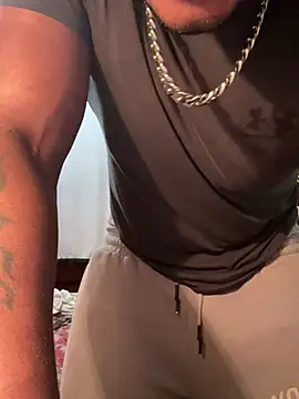 KeYBuMp323: онлайн-секс-чат