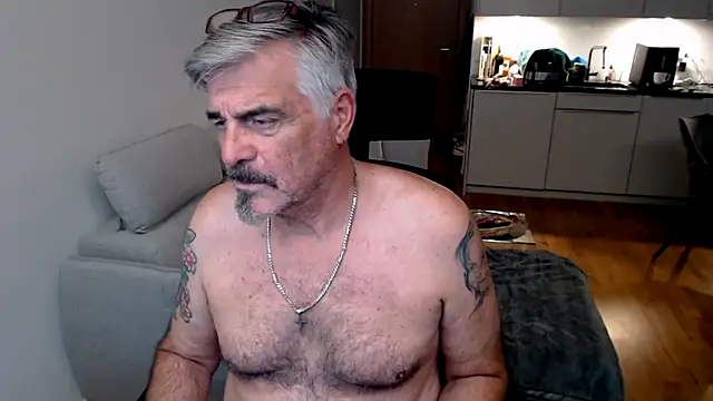 Budapest1958 Chat XXX live