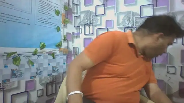 KUMA_500: онлайн-секс-чат