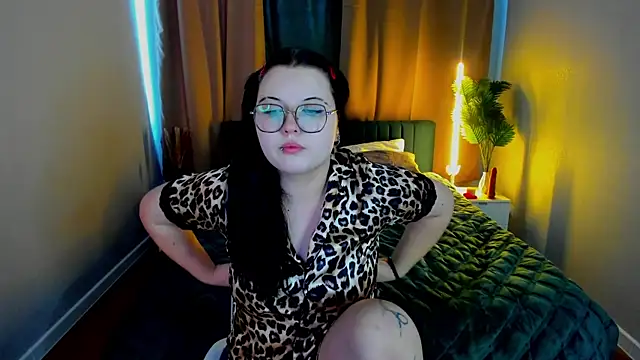 Kira_G0ld's Live XXX Chat