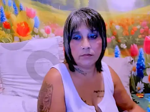 indianroxyn Live XXX chat