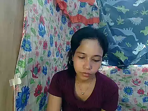 دردشة PinaySkinnyGirl الجنسية المباشرة