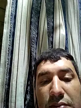 jjhojan11 即時 XXX 聊天