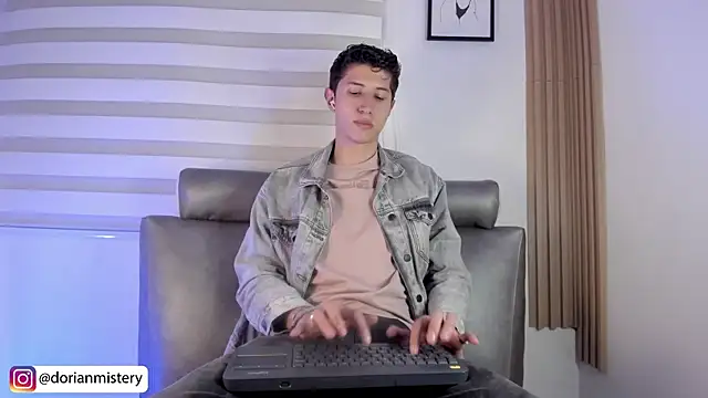 Dorianmistery2322_ 在線直播表演