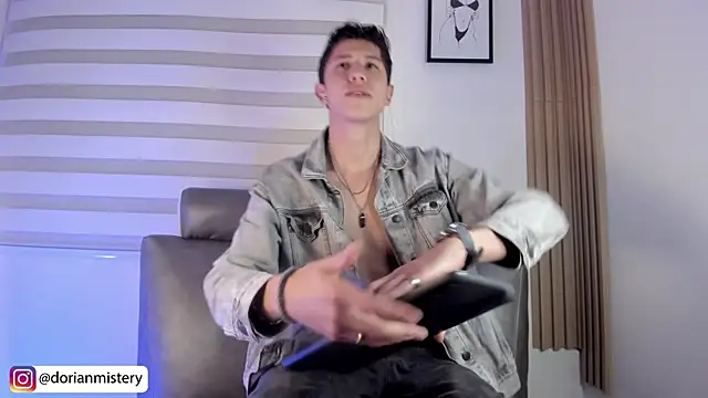 Chatroom XXX en direct de Dorianmistery2322_