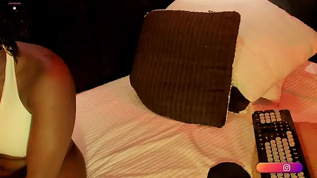 MiaKnox's Live XXX Chat