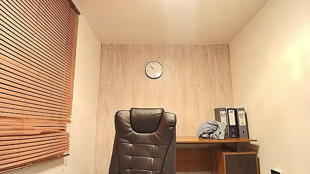 AuroraBrow's Live XXX Chat