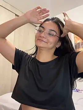 Cat2525   在線直播表演