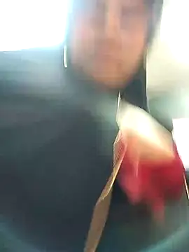 Elinaax 即時 XXX 聊天