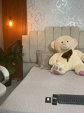 Chat +18 de AinaraJimenez ao vivo