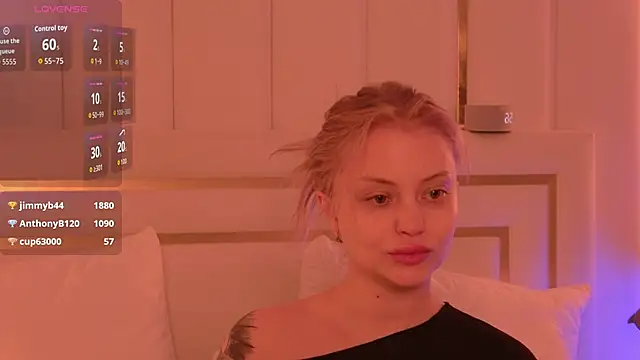 MollyHilton 网络视讯表演