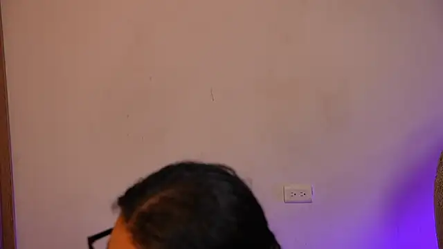 Chat +18 de anyiled_hot ao vivo