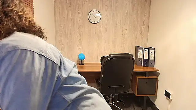 AuroraBrow Live XXX-chat