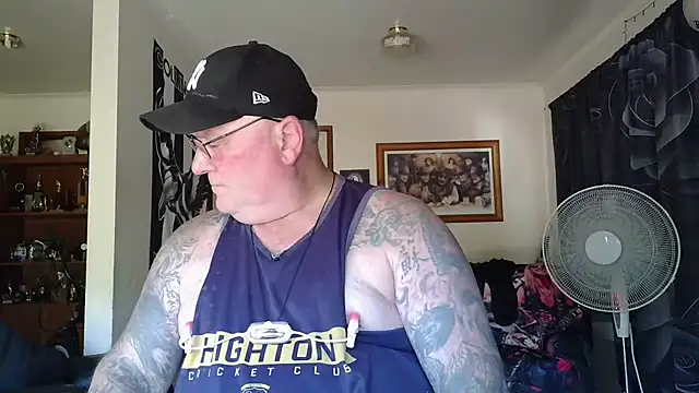 Chat XXX en directo de KINKYBLUEYES69