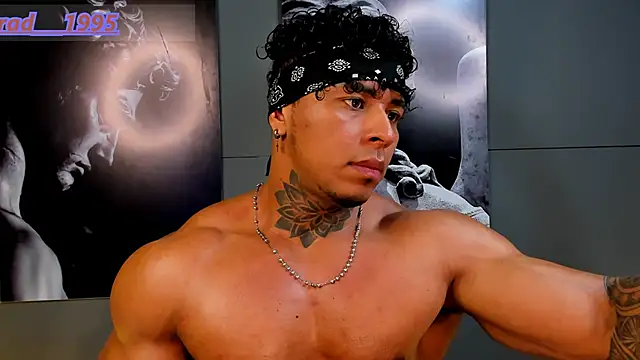 Chat +18 de bradley_smith ao vivo