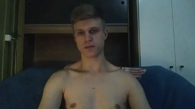 Chat +18 de NinhoMorango ao vivo