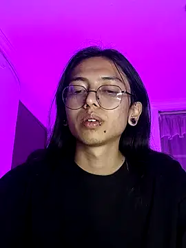 Chat +18 de _Astrea_ ao vivo