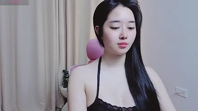 Miu-999: онлайн-секс-чат