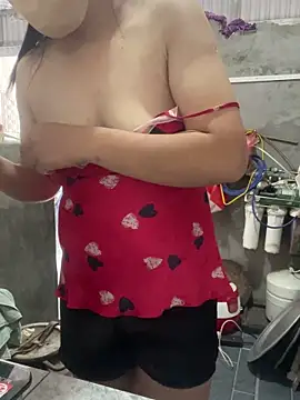 Show modela Lisa_Sweet86 na web-kameri