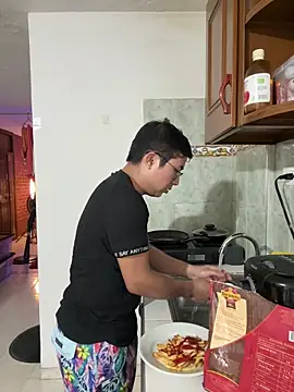 andrewmhilton_ Live XXX-Chat