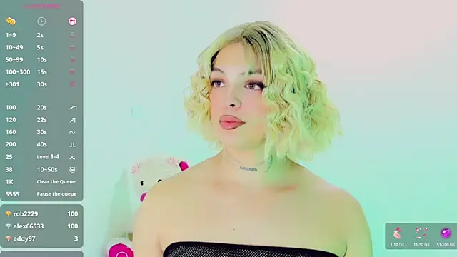 Pokazy przed kamerką – Emmaa_Saenz_