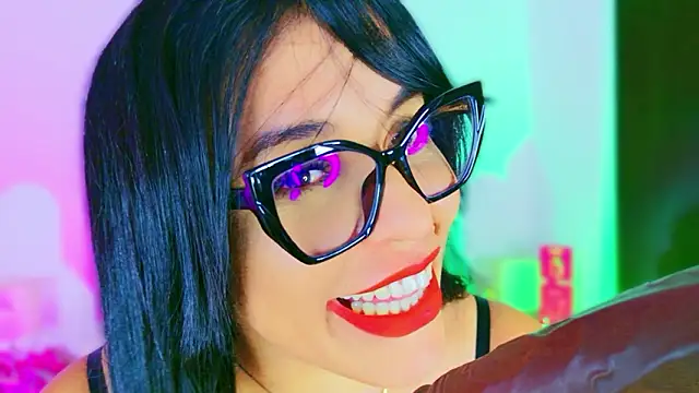 Czat XXX na żywo – CharlootteEvans