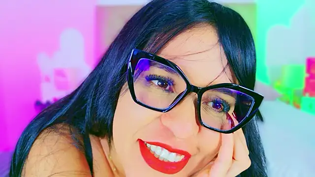 Chatroom XXX en direct de CharlootteEvans