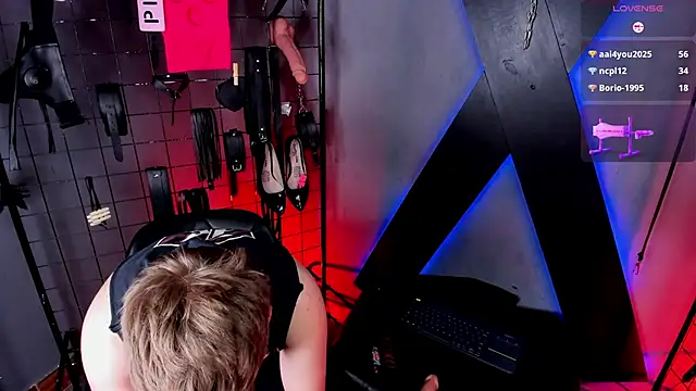 MrJustin_Brianna_BDSM Chat XXX in diretta