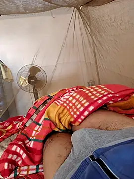 PIG_FUCKER_DADDY élő XXX-chatje