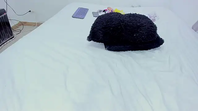 XXX chat uživo modela denny_scobar