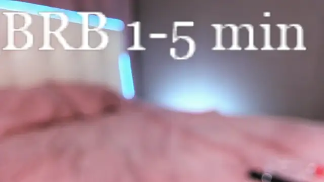 XXX chat uživo modela Glowia