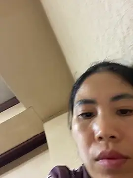 XXX chat uživo modela Keola_kwad