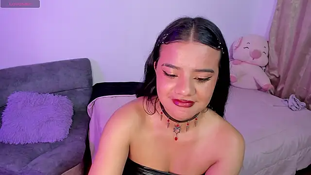 Chat +18 de Shophie_thoopson ao vivo