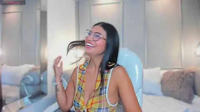 Živý XXX chat MiaSmit_