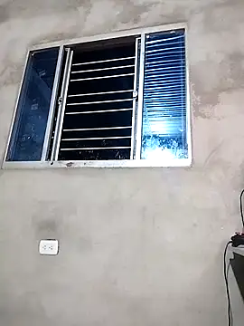 Show modela ariana_d20 na web-kameri