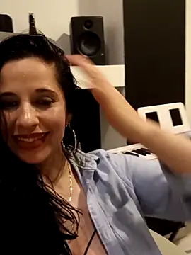 sirena_dorada29 élő XXX-chatje