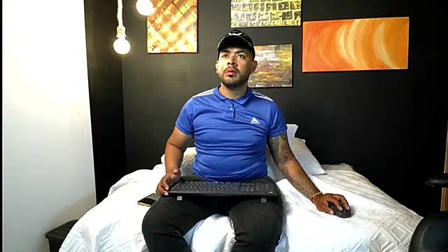 ashwin_koch Show in webcam