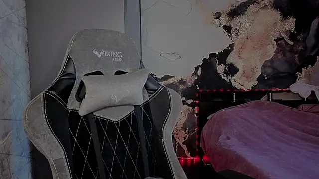 dj_eban_ élő XXX-chatje