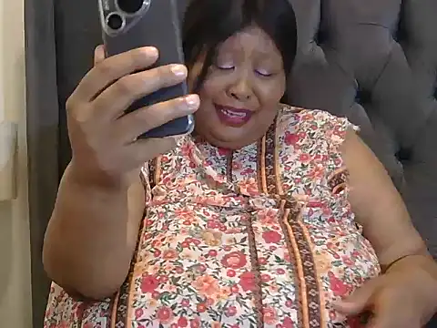 nancy111 Adlı Modelin Canlı XXX Sohbeti