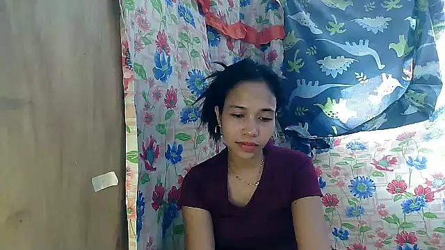 PinaySkinnyGirl Live XXX Chat