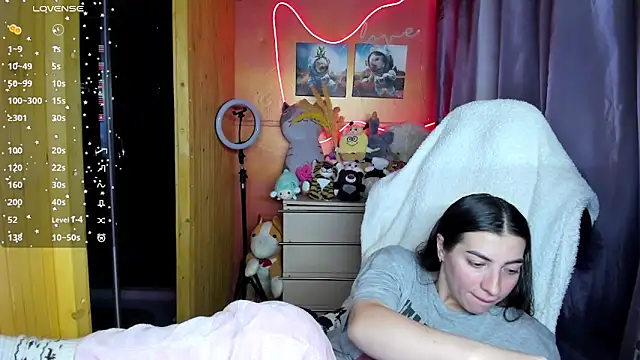 Fiery_Brunette_ Live XXX-Chat