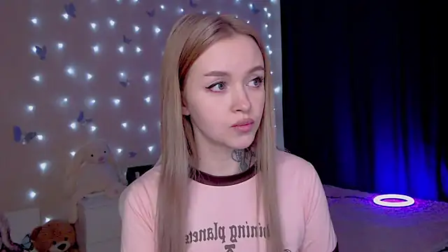 แชท XXX สดของ Naughty_Mable