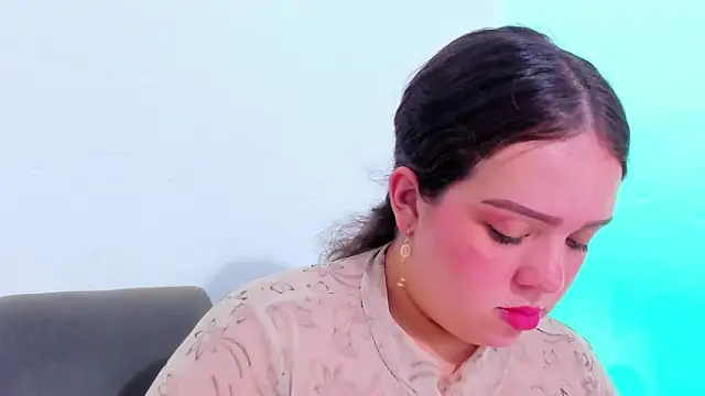 แชท XXX สดของ Emely_pregnantt