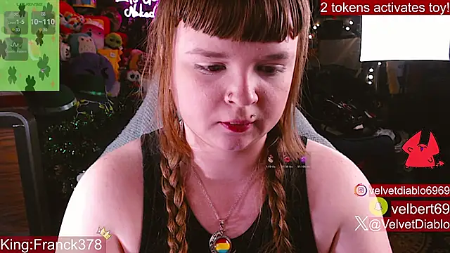 แชท XXX สดของ VelvetDiablo